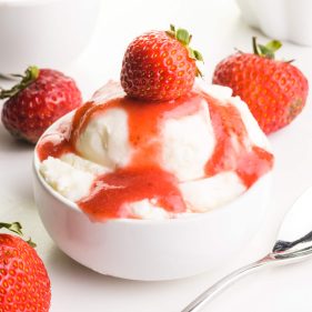 تهیه پوره توت فرنگی برای بستنی - تجارت فود TejaratFood