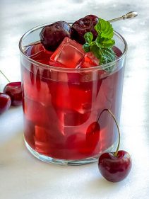 تهیه شربت آلبالو - تجارت فود