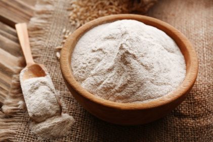 نشاسته گندم ( برند گل یاس) 1 کیلویی 4 نشاسته گندم ( برند گل یاس)1 اقای زعفران